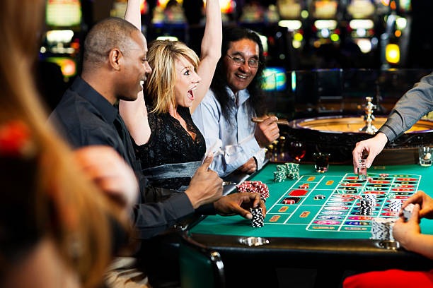 Mobile phone displaying yowestogel Taiwan Pools live table interface